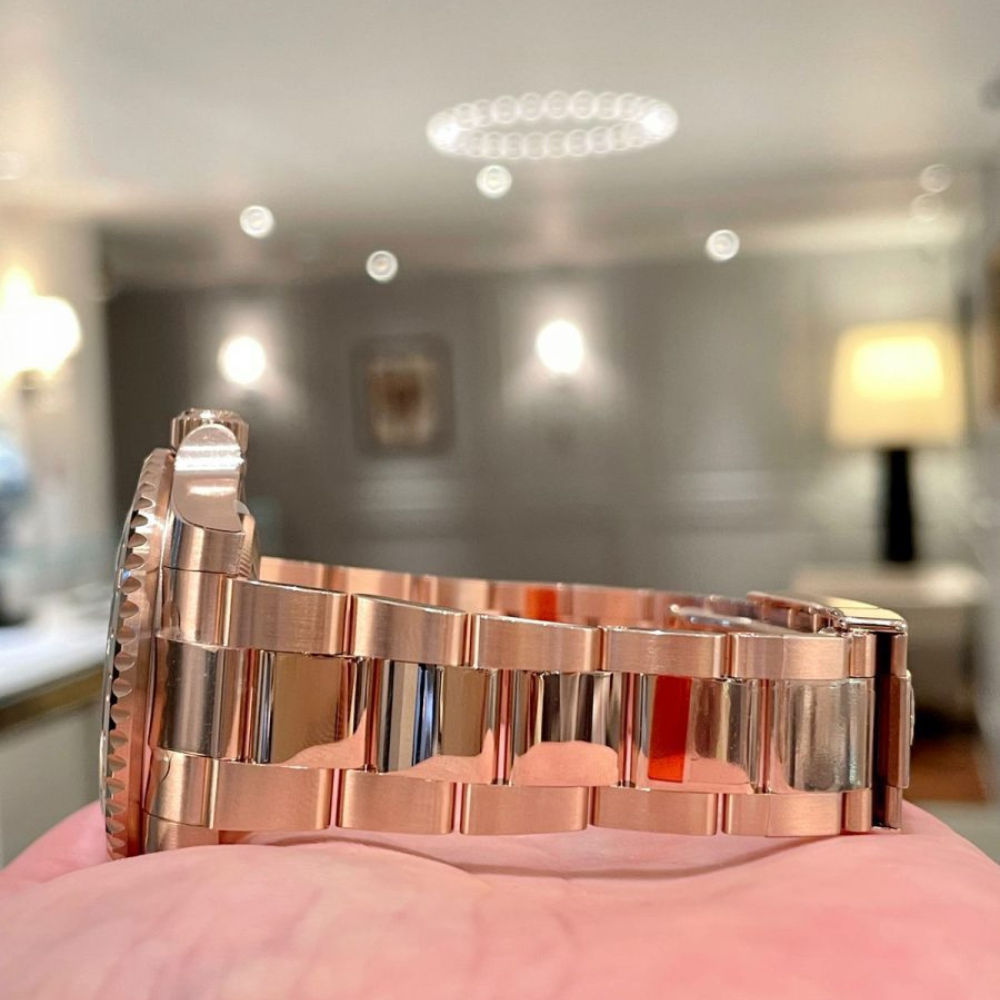 Rolex GMT-Master II Rootbeer Ref#126715chnr-0001 - Image 13